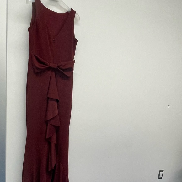 BETSY & ADAM Maroon Sleeveless Full-Length Ruffled Bow Dress Size 6 | EUC - Picture 9 of 13
